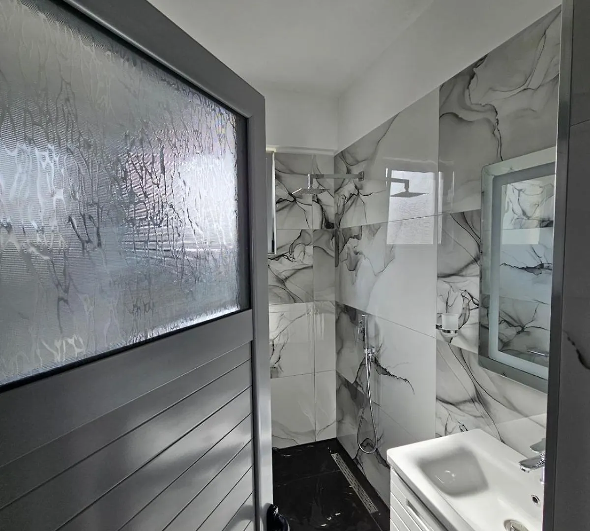 Taku 1 Apartment Sarande